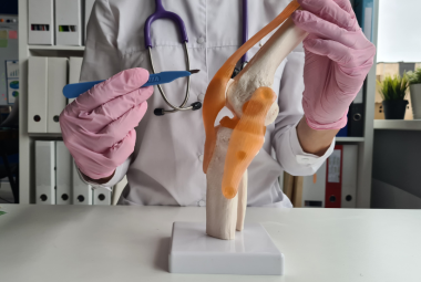 Osteoporosis and joint mobility